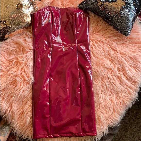 Dress - Picture 3 of 4